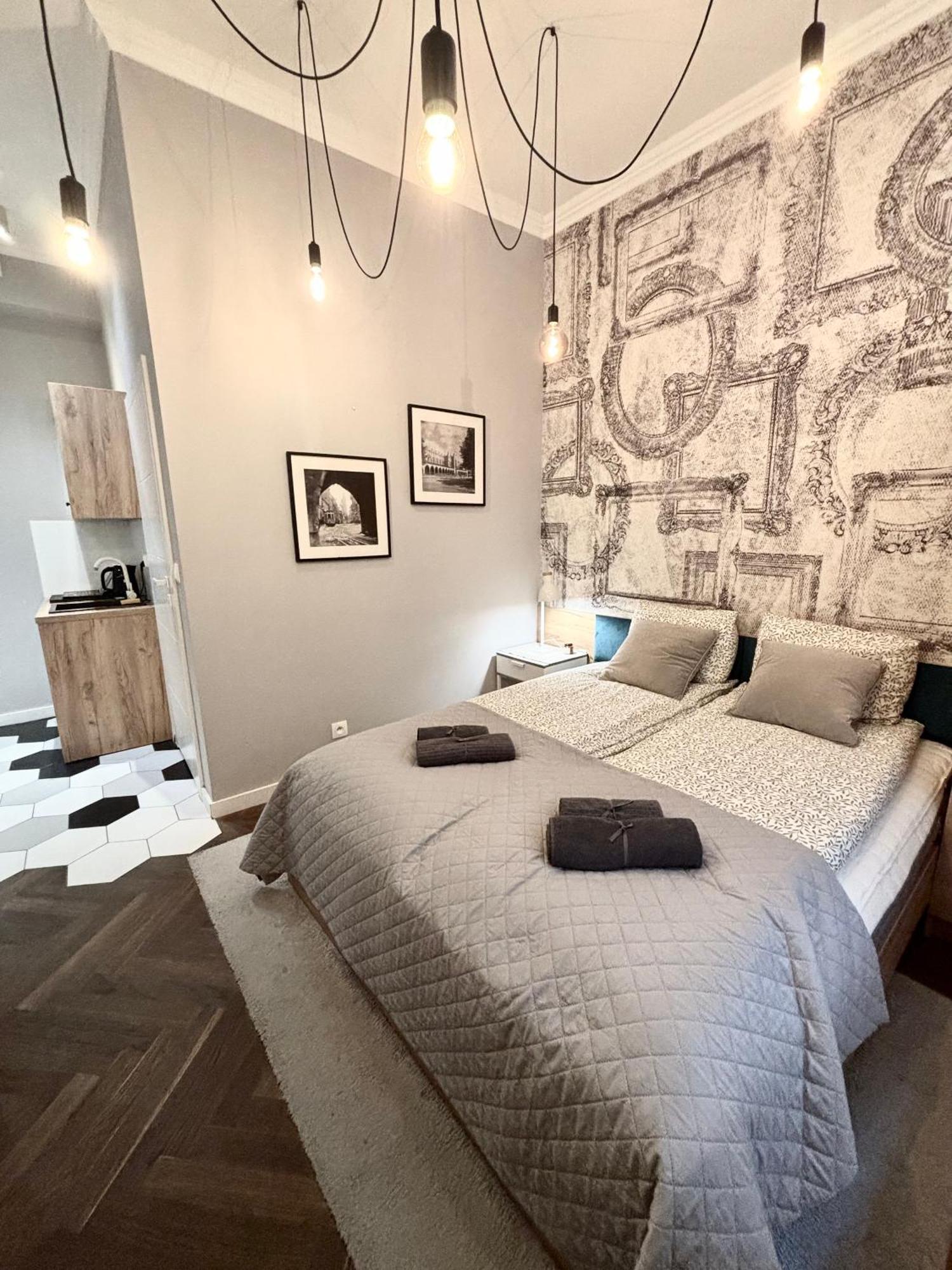 The Vinci Residence, Old Town Apartament