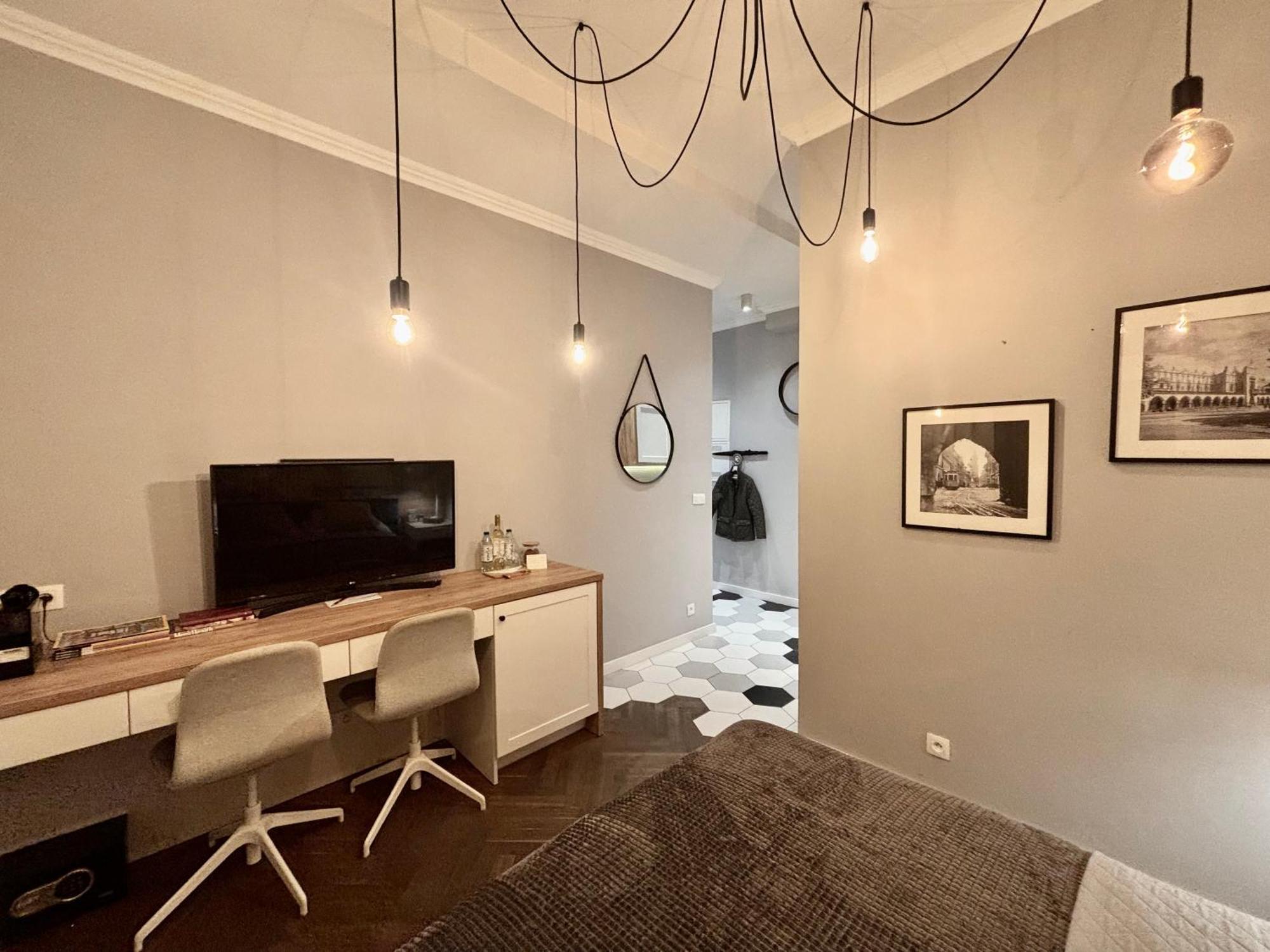 The Vinci Residence, Old Town Apartament